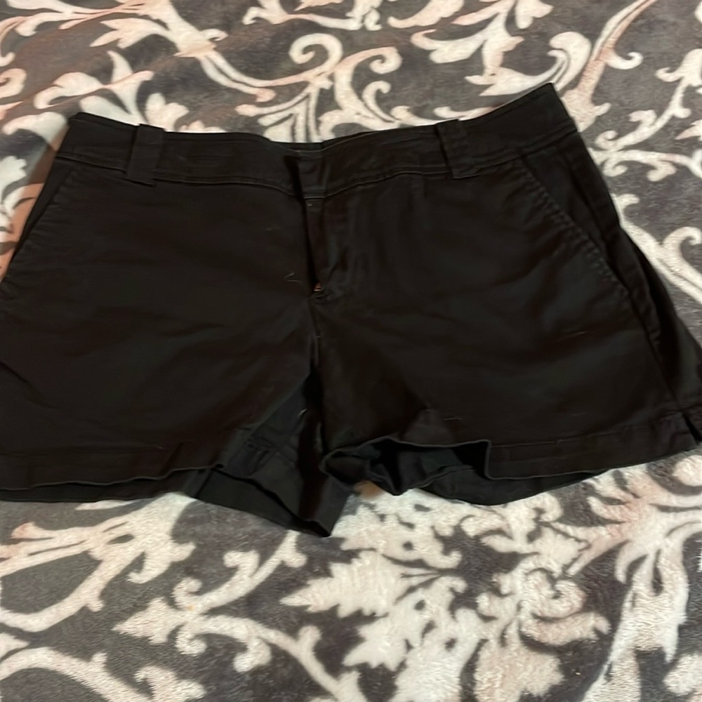 New York & company black shorts